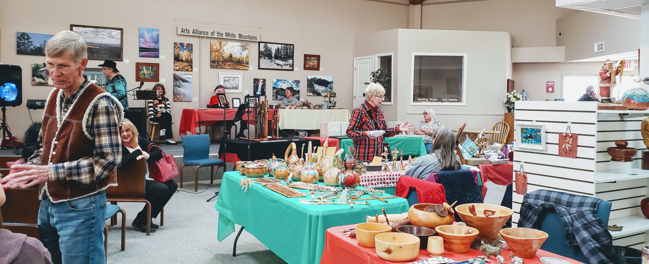 Cork 'n Christmas invites early gift shopping